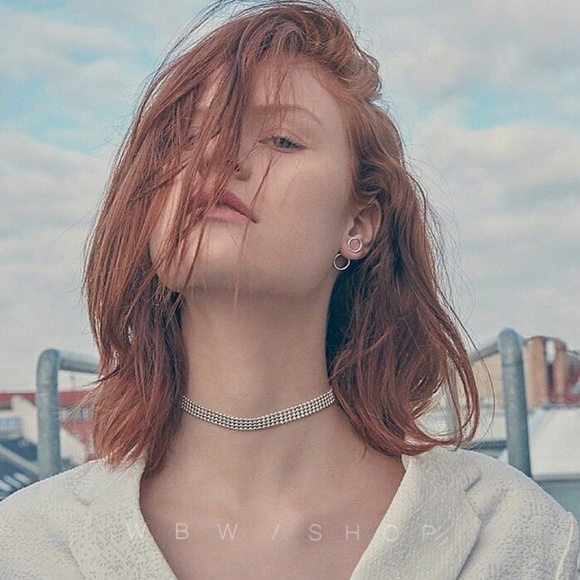 Minimalist Double Circle Stud Earrings - Picture 2 of 7